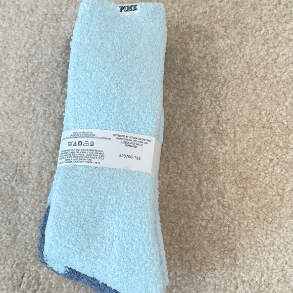 PINK Fluffy Fleece Socks 2-Pack New! - Picture 4 of 5